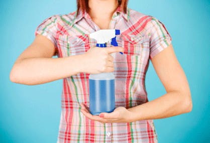 3 Ways to Make Homemade Febreze