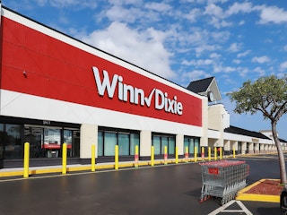 winn dixie store front dreamstime 2021 1631655042 1631655042 scaled e1692281479637