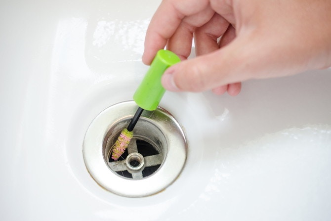 unclog-sink