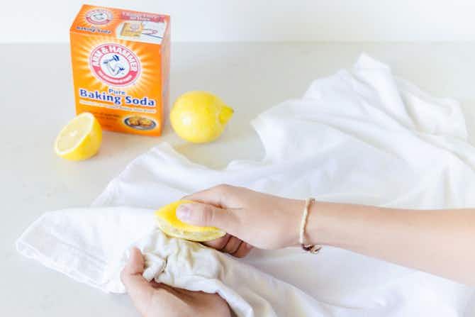 Use lemon juice and baking soda to get rid of armpit stains.