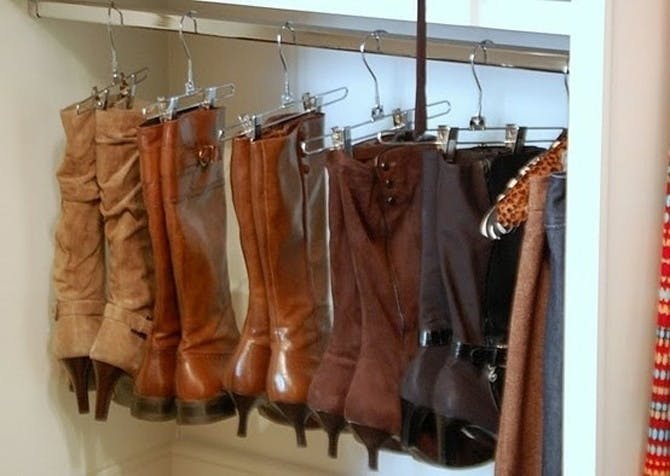 boots-hanger