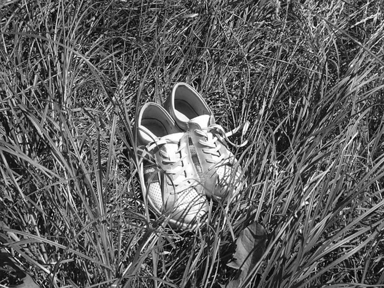 gym-shoes-stinky-feet
