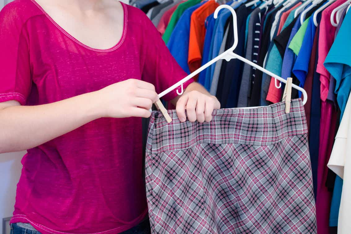 Hang skirts, scarves, and pants securely with clothespins.