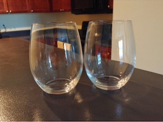 stemless wine glasses