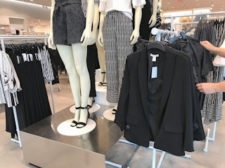 thursday clothing store shopping 02 1533221960