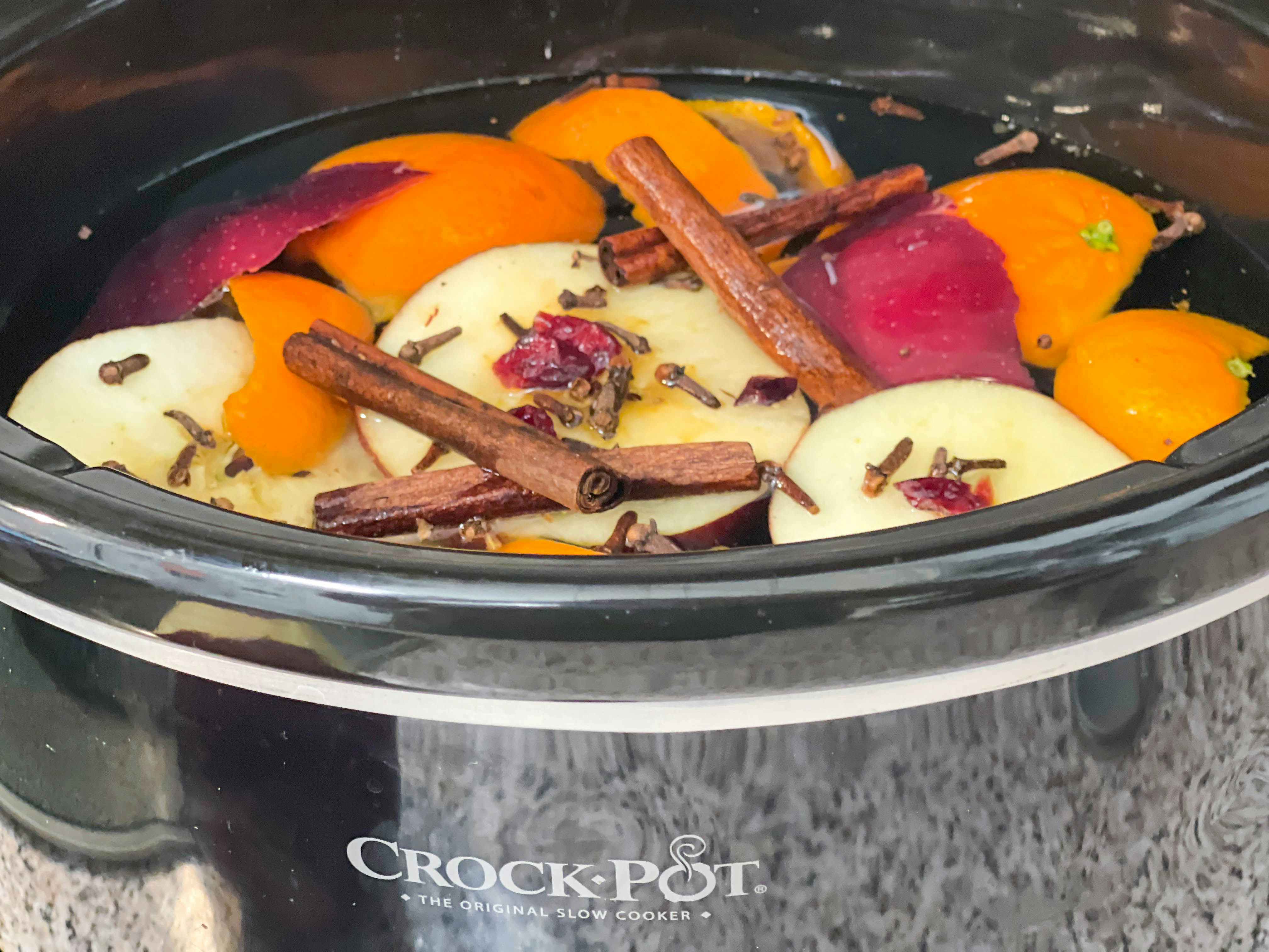 Best Slow Cooker Liners for One Person (2023) - Infarrantly Creative