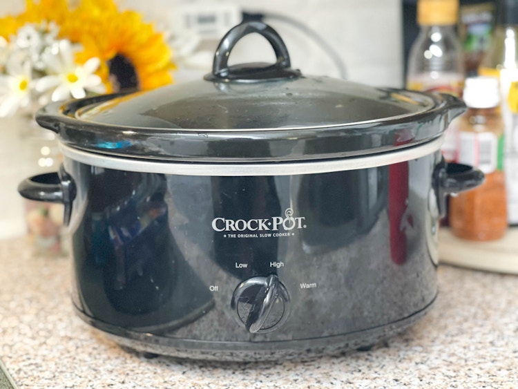 crock pot on counter