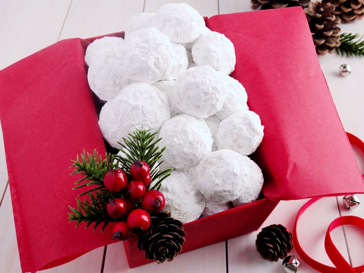  Snowball Christmas Cookies {GF}