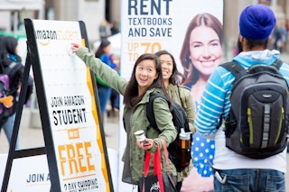 Amazon UW Students 02181 750x500