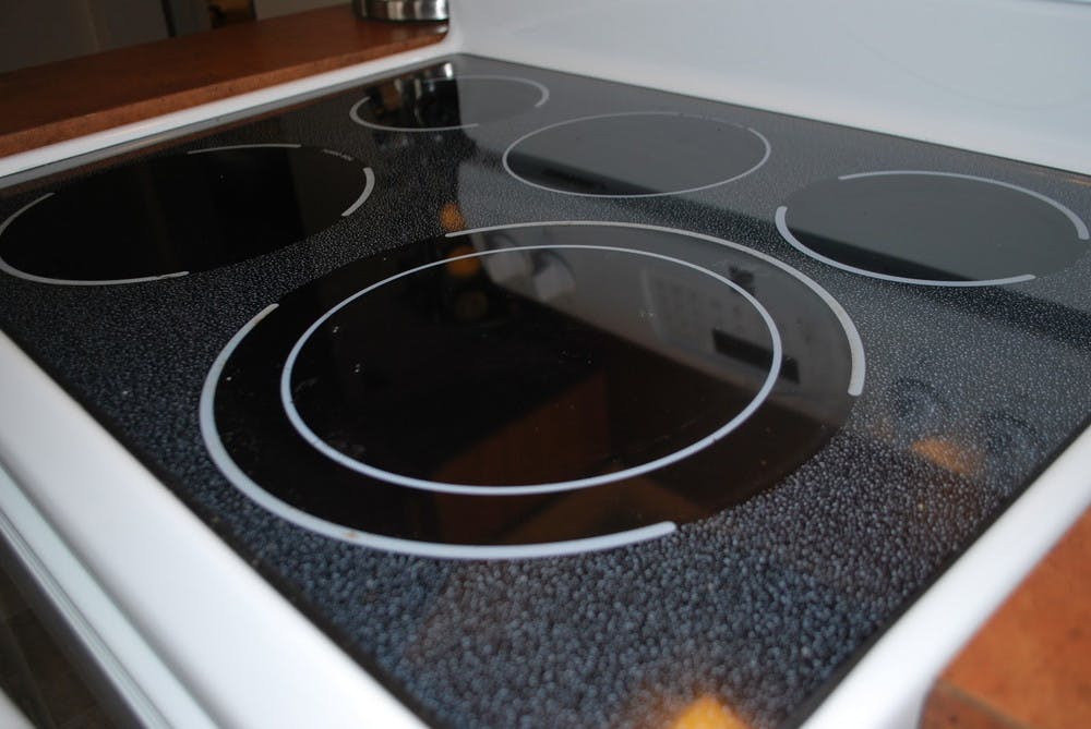13 Easy Ways To Clean Your Glass Cooktop That Actually Work The