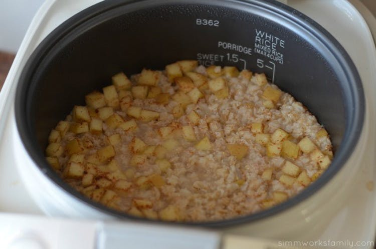 Make oatmeal in a rice cooker.