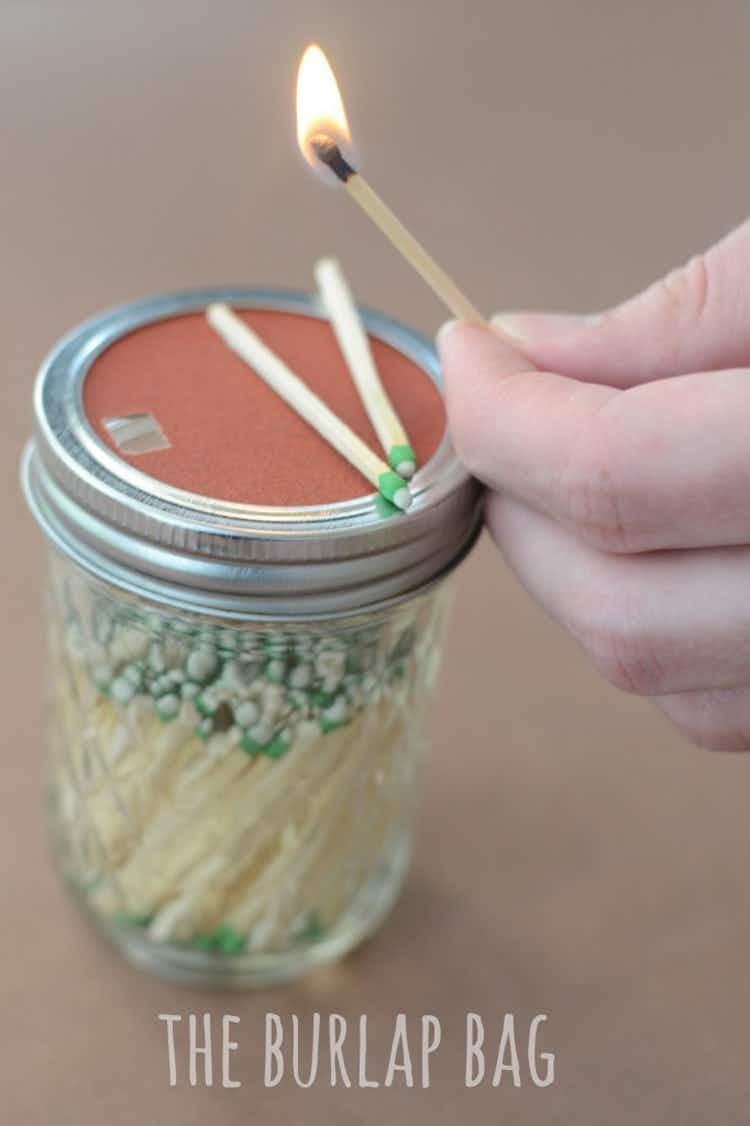 Use sandpaper as a lid to create a matchbox.