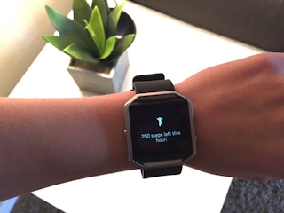 Set reminder alarms to achieve your health goals.