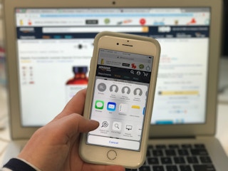 Analyze with Fakespot 2