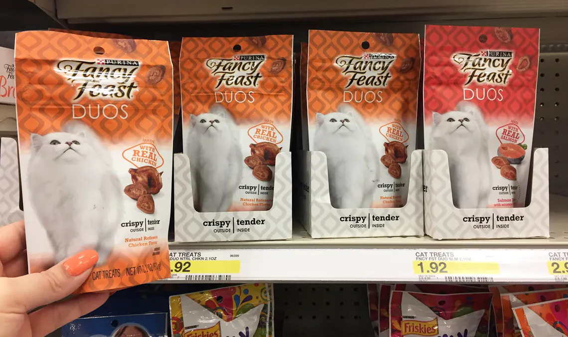 Fancy Feast Duos Cat Treats Only 0 92 At Target The Krazy Coupon Lady