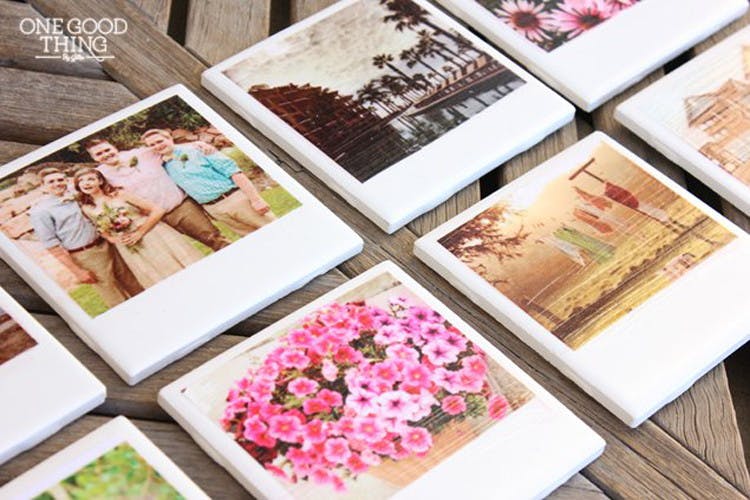 Transform regular photo prints and ceramic tiles into "Polaroid" photo coasters.