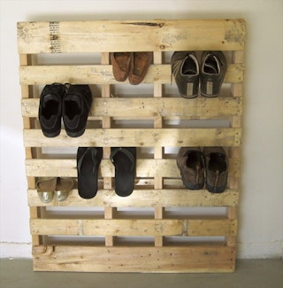 Transform a wood pallet.