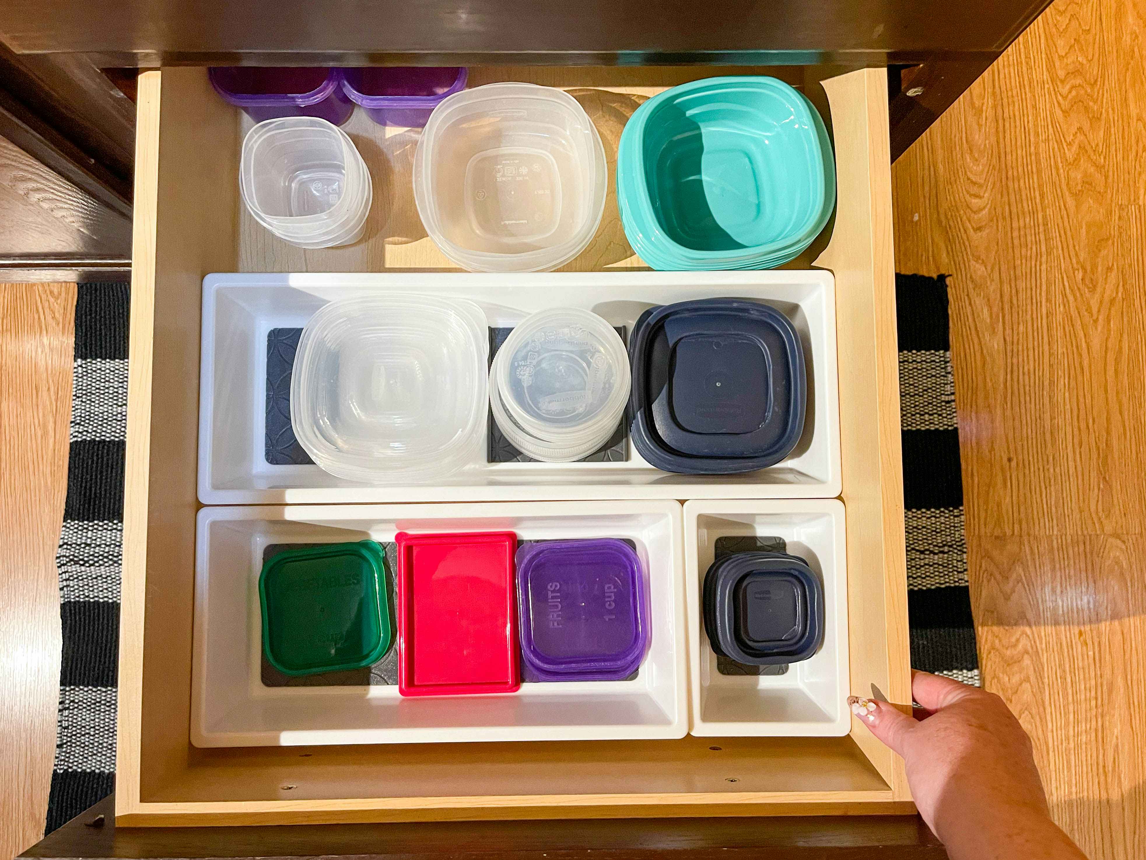 18 Smart Tupperware Organization Ideas