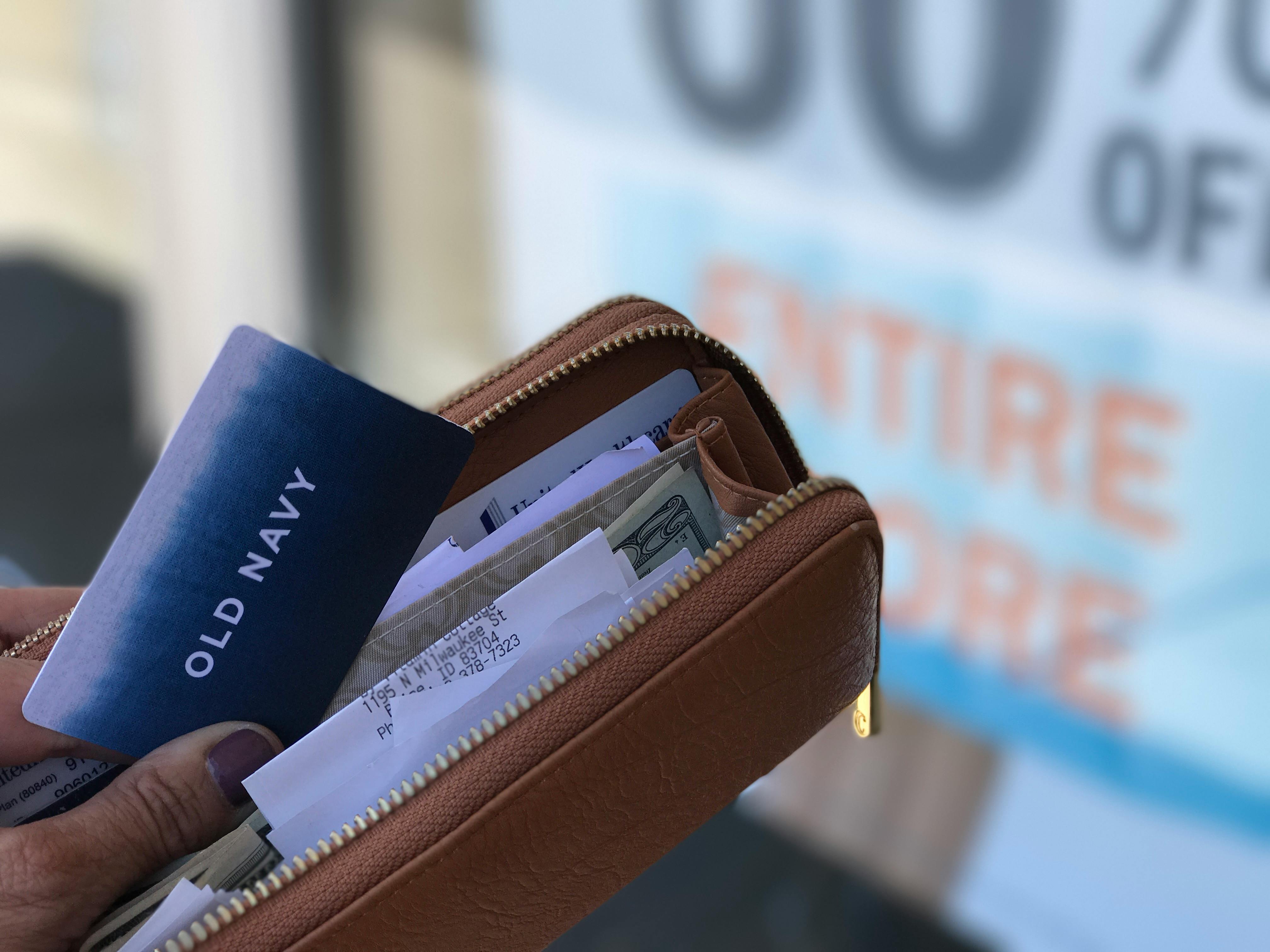 gap and old navy are now two different companies the krazy