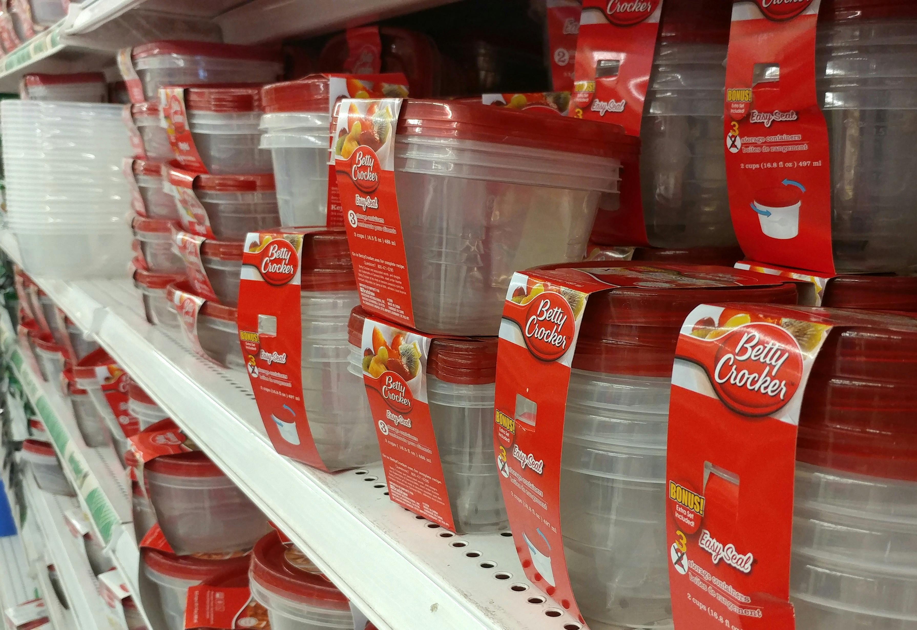 A shelf of Betty Crocker Easy Seal tupperware containers at Dollar Tree.