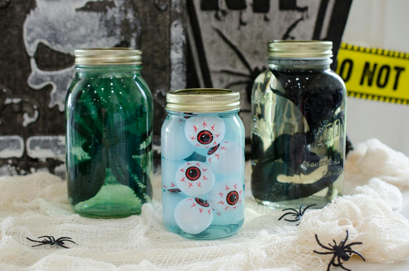 12 Easy Diy Halloween Decorations The Krazy Coupon Lady
