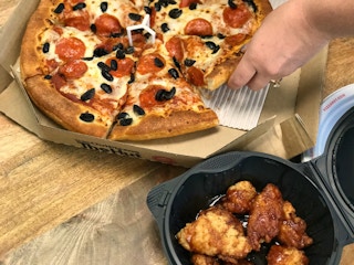 how to get free or cheap pizza pizza hut