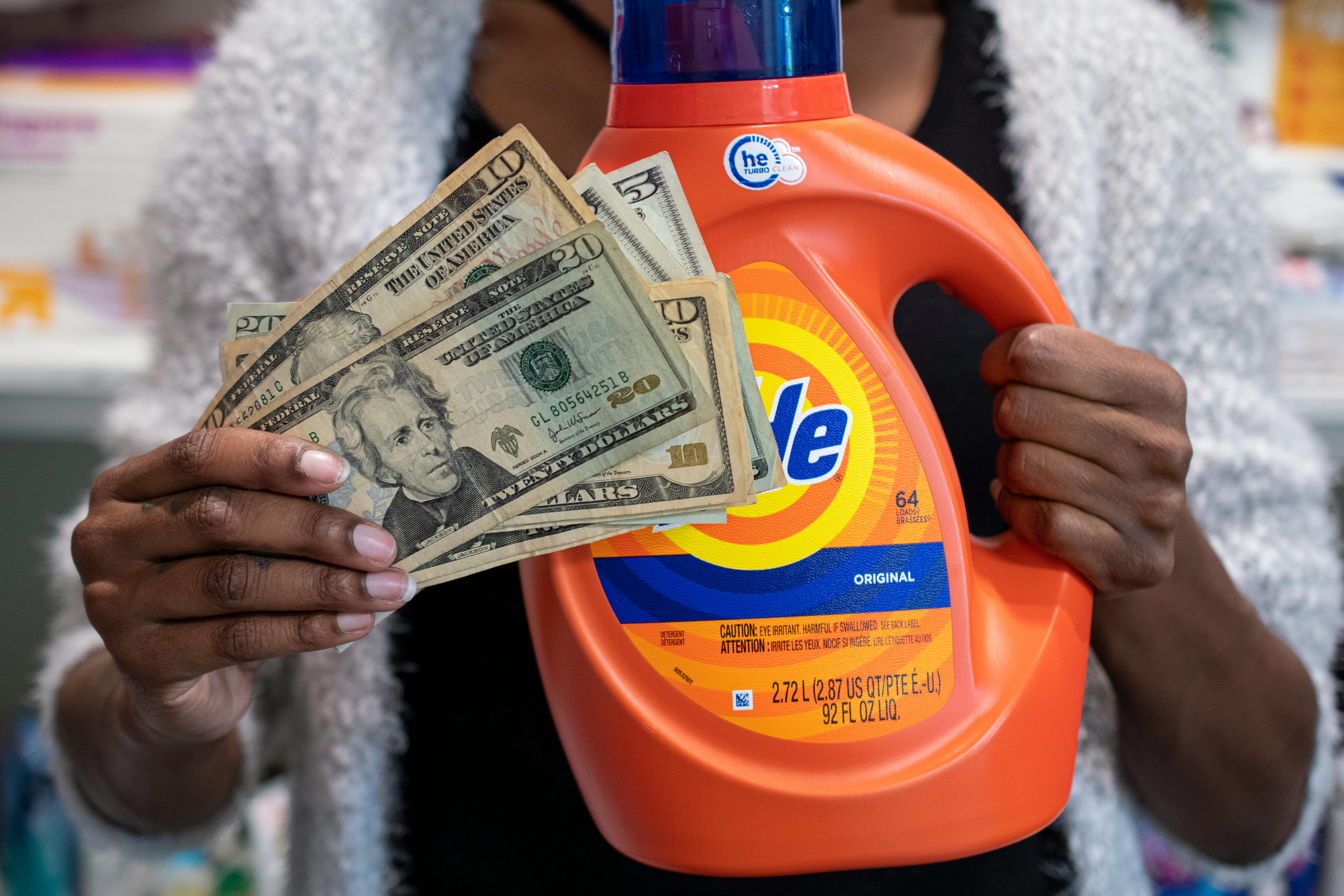 16 Tips for Saving Money on Laundry Detergent - The Krazy ...