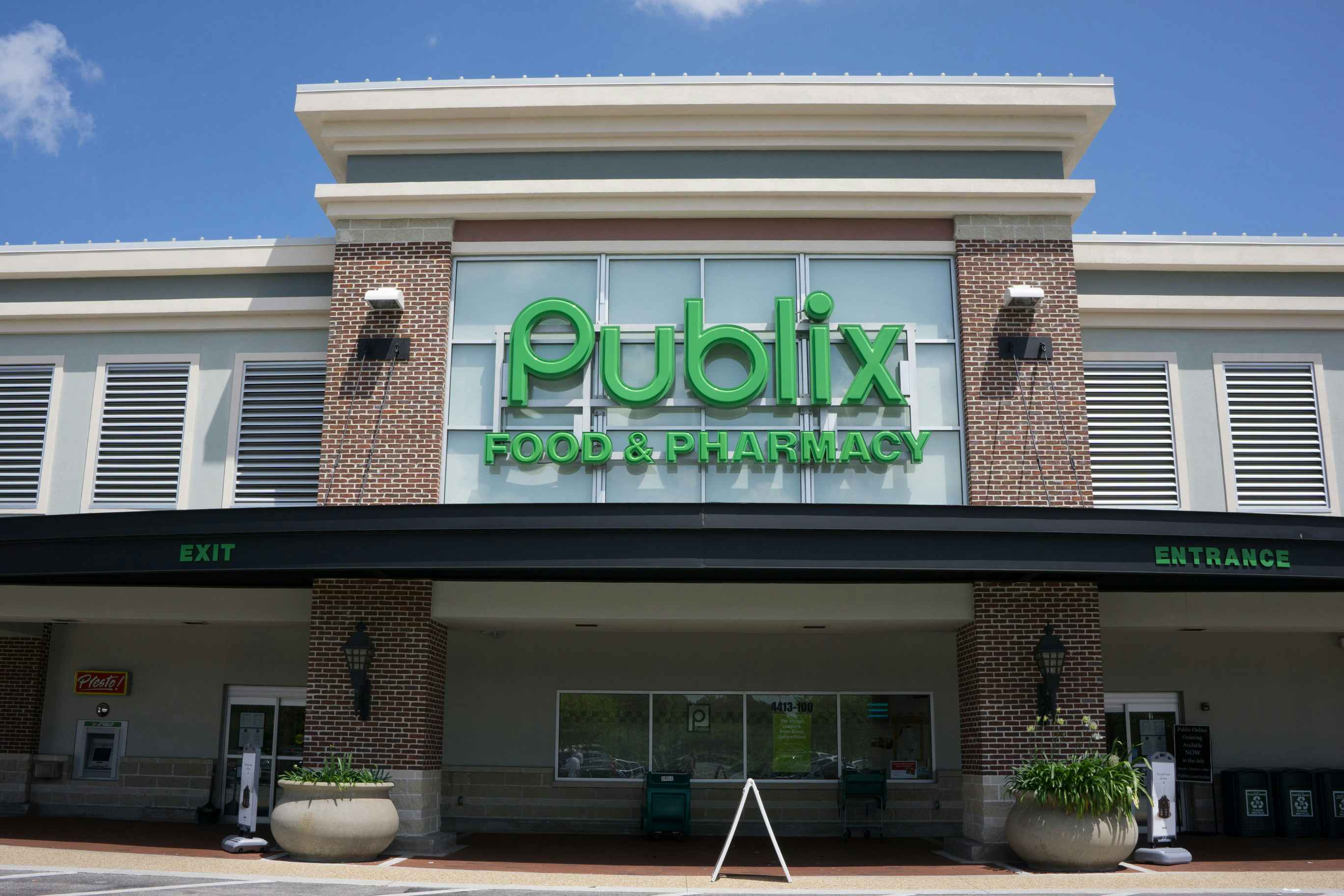 Publix grocery store entrance