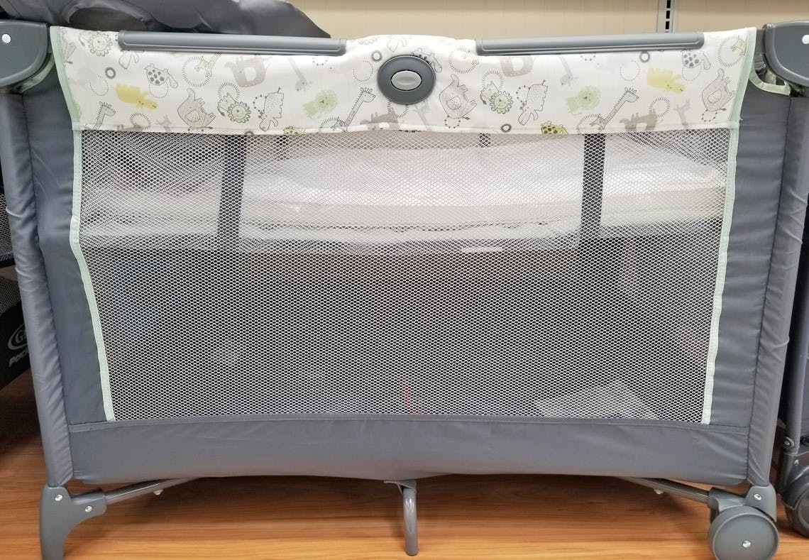 toys r us baby playpen