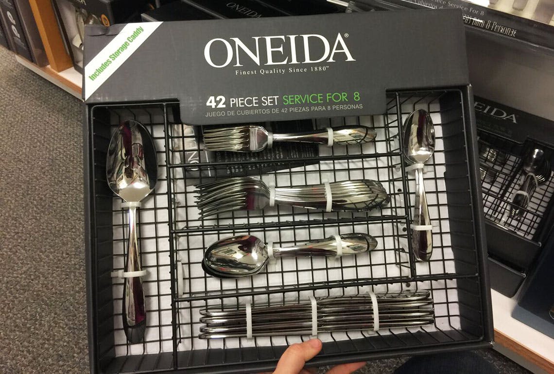 Oneida Flatware Sets, as Low as 55.99 + 10.00 Kohl's Cash Reg. 149