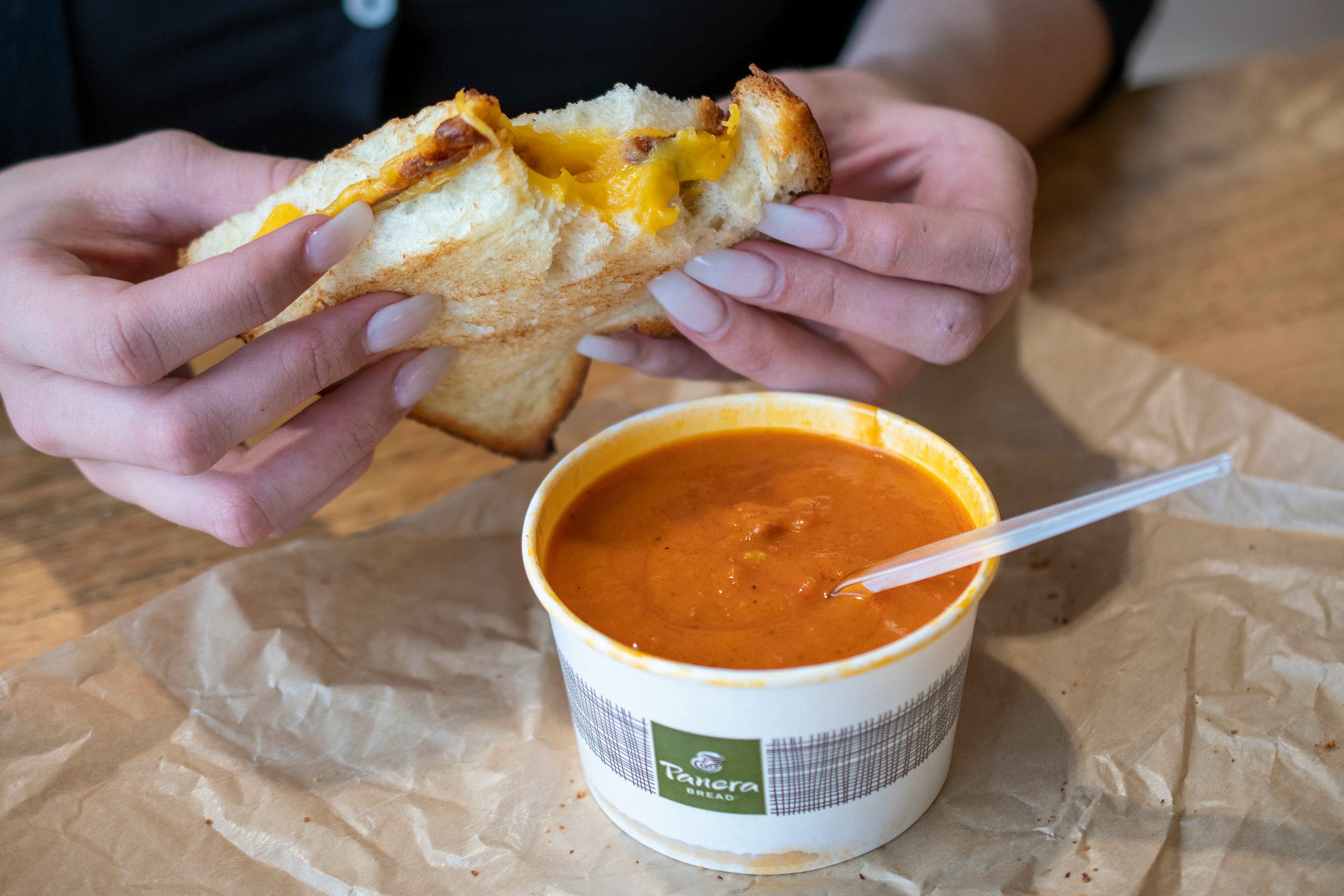 A grilled cheese sandwich and tomato soup