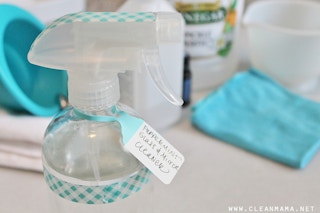 Use peppermint essential oil, vinegar and rubbing alcohol to make glass and mirror cleaner.