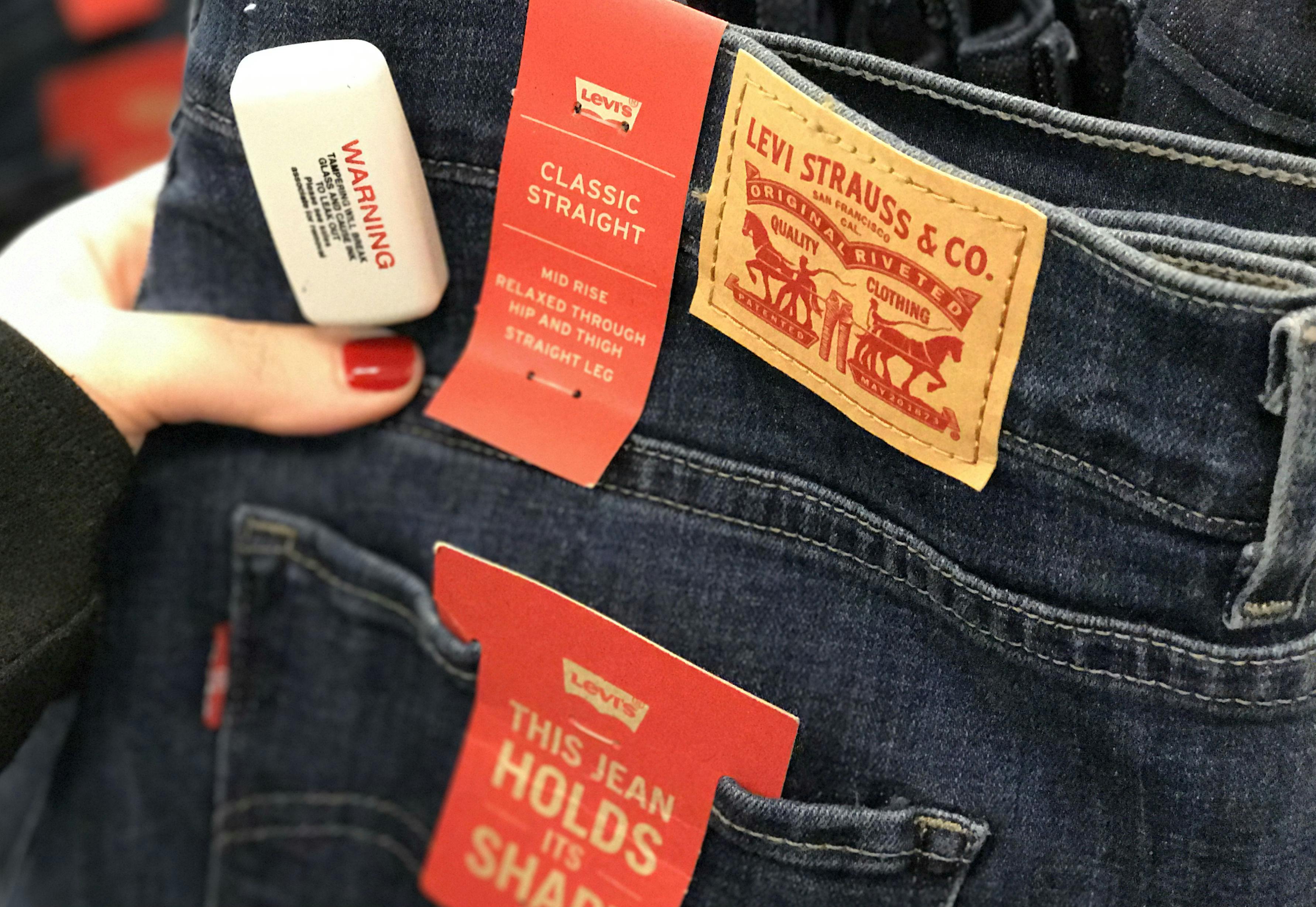 what stores carry levi jeans