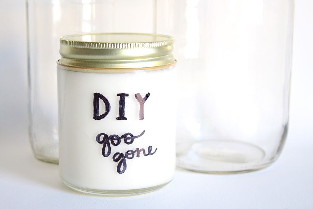 Mix coconut oil with baking soda for a non-toxic "Goo Gone".