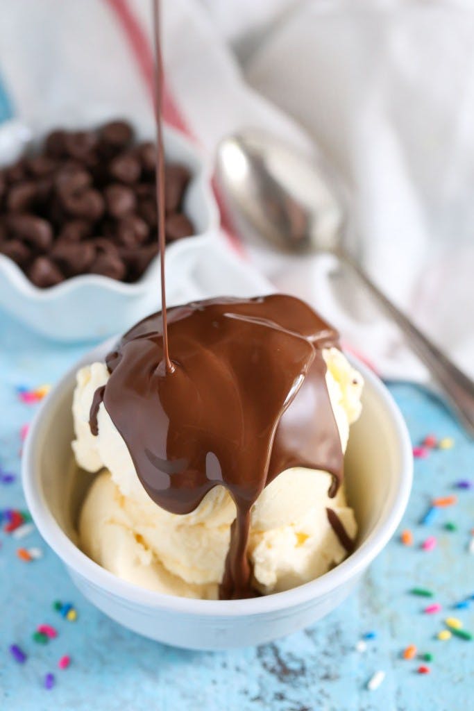 Make healthy Magic Shell ice cream topping.
