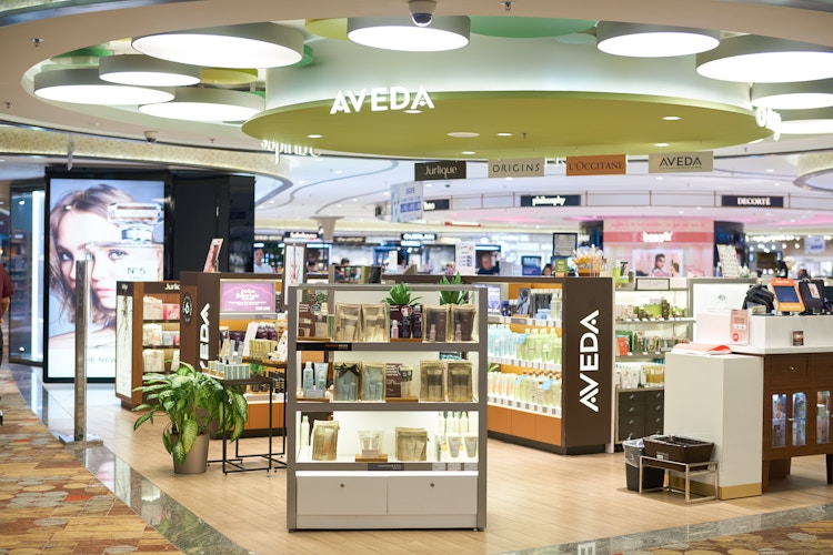 Aveda salon in store