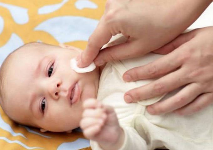 13 Incredible Ways to Use Coconut Oil on Your Baby - The Krazy Coupon Lady