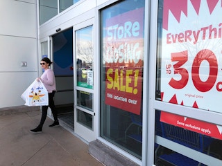 toys r us liquidation sale 10 1521826214