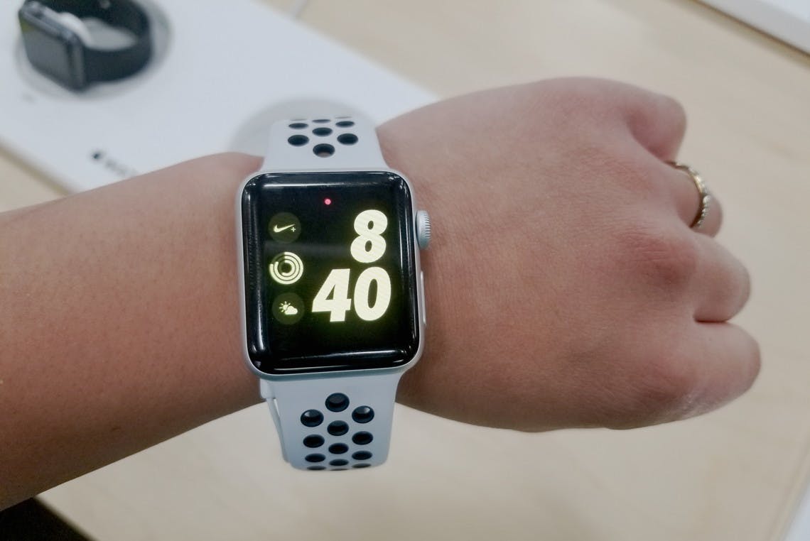 Apple Watch SE With Nike Sports Band 