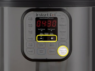 instant pot detail of pressure cook buttons