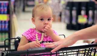 cheerio necklace baby hacks 1527187782