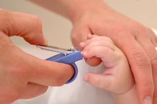 nail trim baby hacks 1527269925