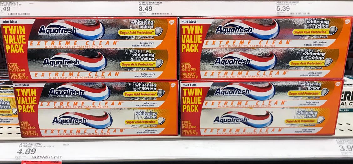 aquafresh extreme clean twin pack