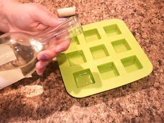wine freezing ice cube tray 2018 1530121162