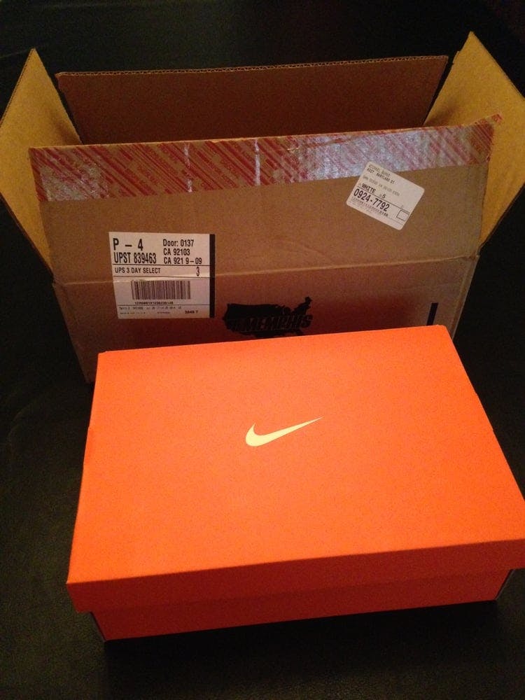nike outlet delivery