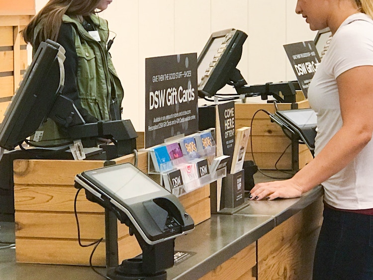 someone at dsw checkout