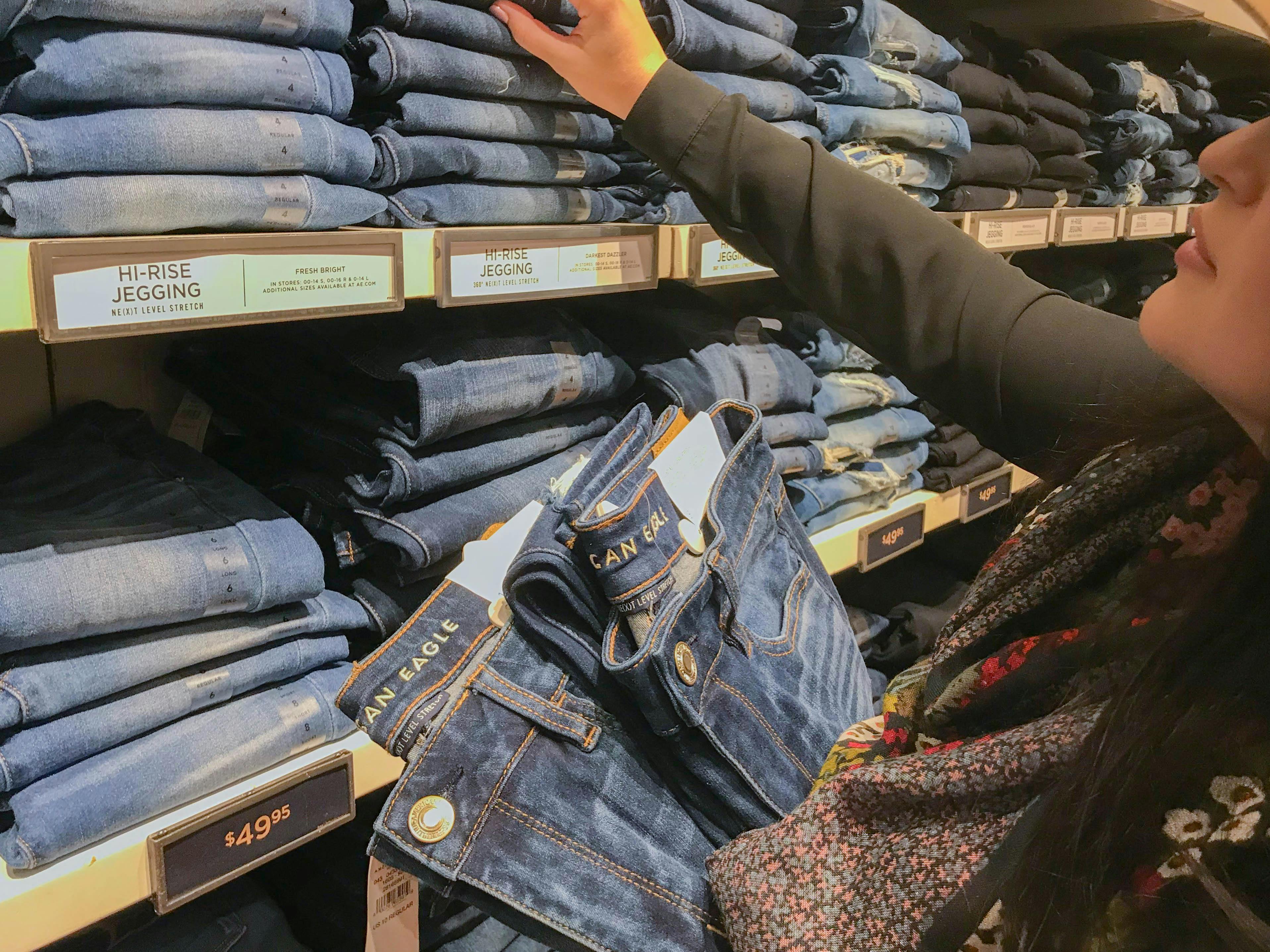 stores that sell 00 jeans