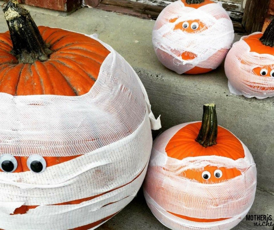 23 Pumpkin Decorating Ideas That Don T Involve Carving The Krazy Coupon Lady