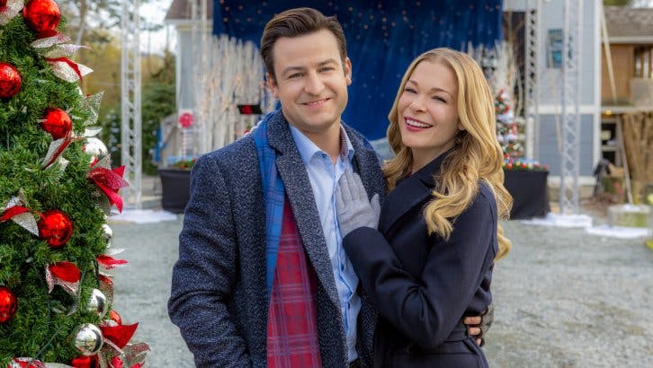 Here's How to Watch all 37 New Hallmark Holiday Movies - The Krazy ...