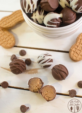 nutterbutter truffles holiday treats 1542771013